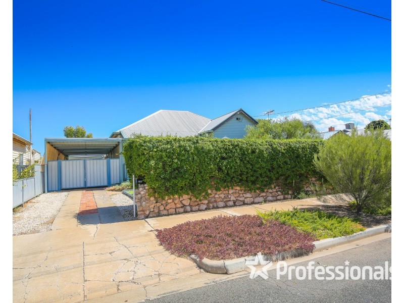 153 Almond Avenue, Mildura VIC 3500