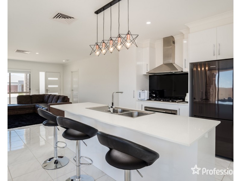 2 Majestic Court, Mildura VIC 3500