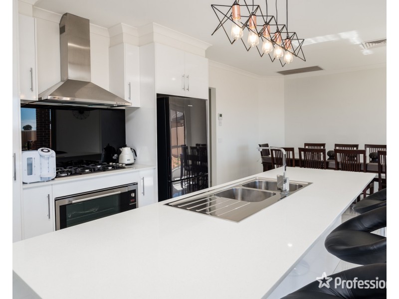 2 Majestic Court, Mildura VIC 3500