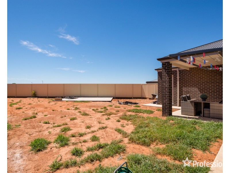 2 Majestic Court, Mildura VIC 3500