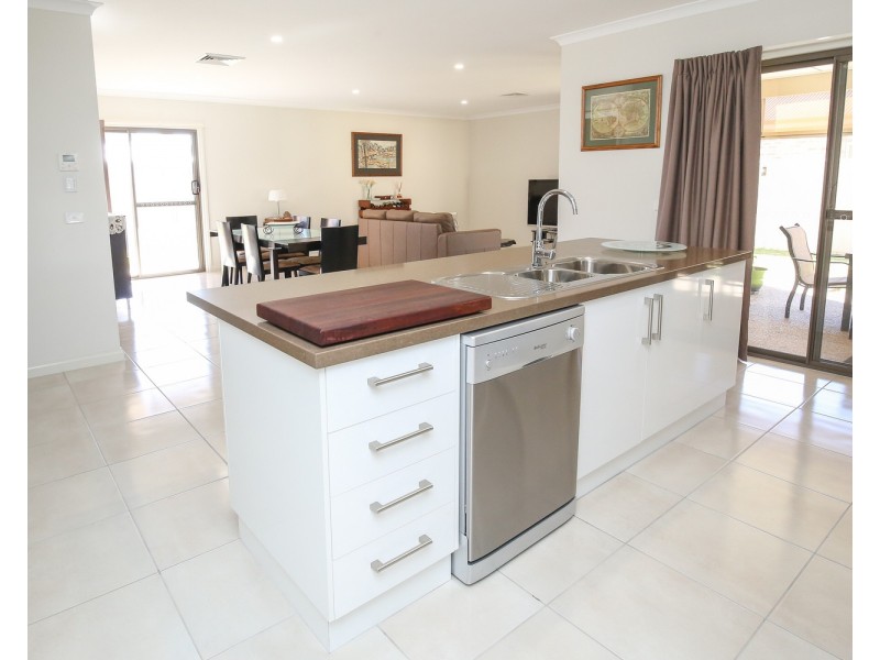 2 Davlin Drive, Mildura VIC 3500