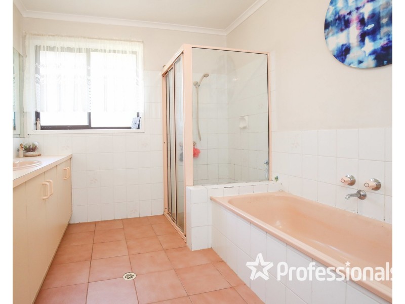 6 Tanduanat Court, Mildura VIC 3500