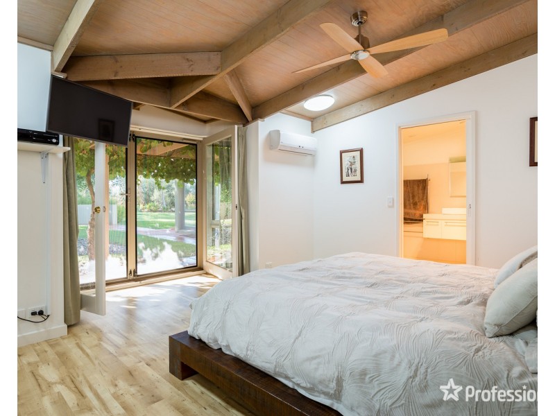 207 Dairtnunk Avenue, Irymple VIC 3498