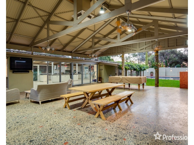 207 Dairtnunk Avenue, Irymple VIC 3498