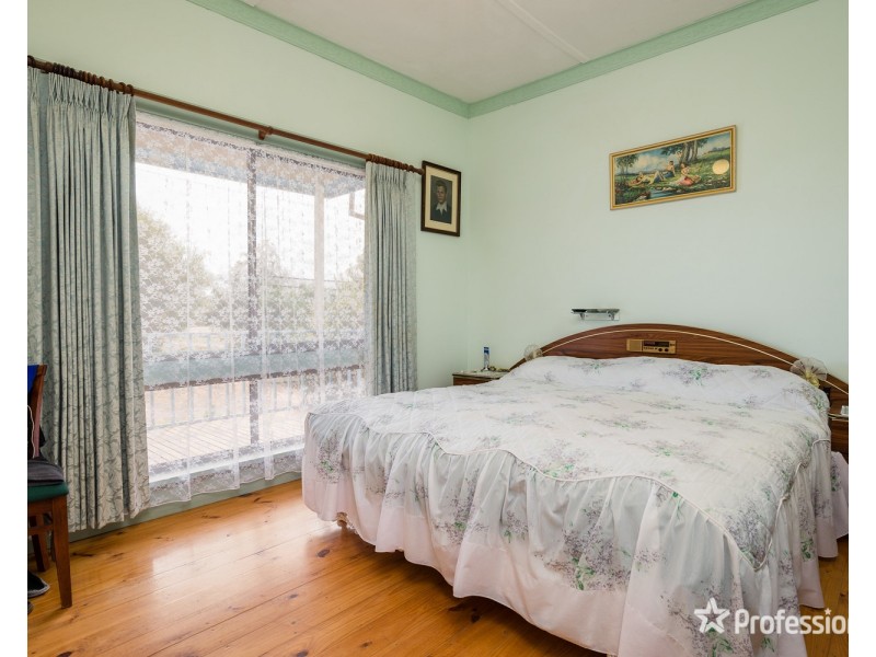 319 Westcliffs Avenue, Cardross VIC 3496