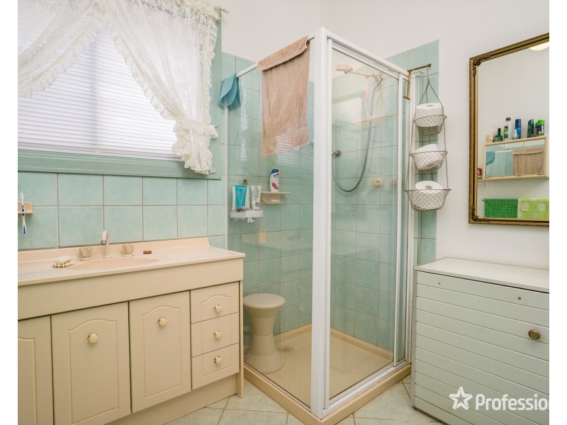 319 Westcliffs Avenue, Cardross VIC 3496