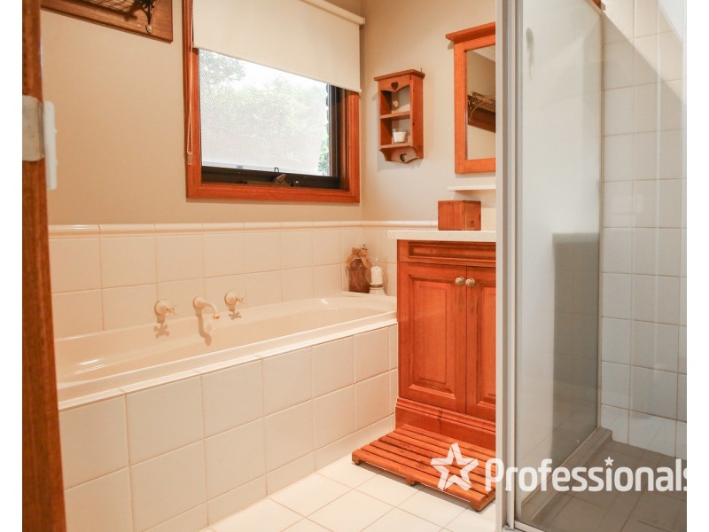 13 Kiata Drive, Mildura VIC 3500