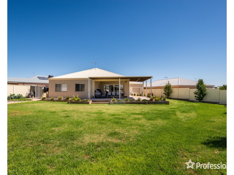 13 Lakeview Court, Mildura VIC 3500