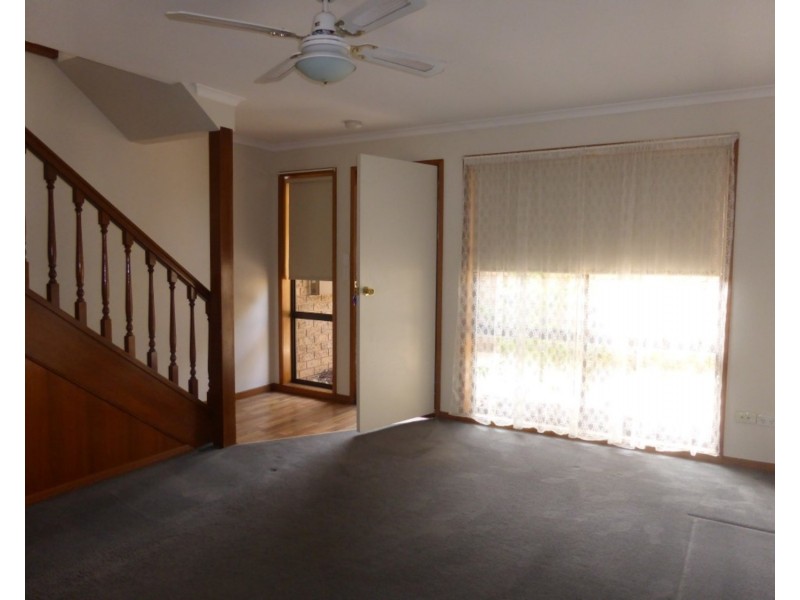 2/300 Deakin Avenue, Mildura VIC 3500