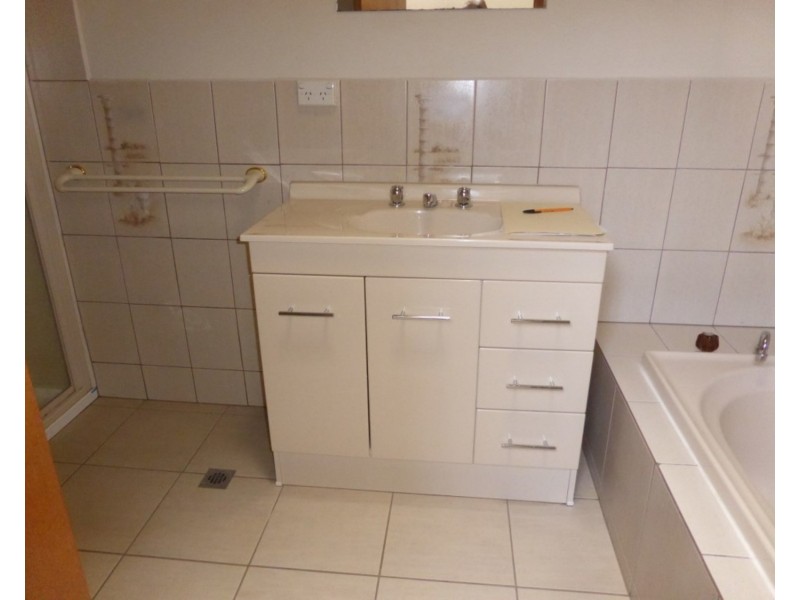 2/300 Deakin Avenue, Mildura VIC 3500