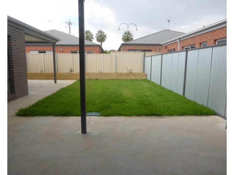 1/5 Phillipa Crescent, Mildura VIC 3500