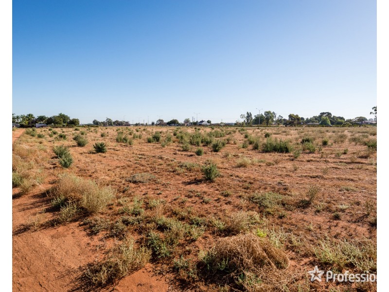 836 – 848 Cowra Avenue, Irymple VIC 3498