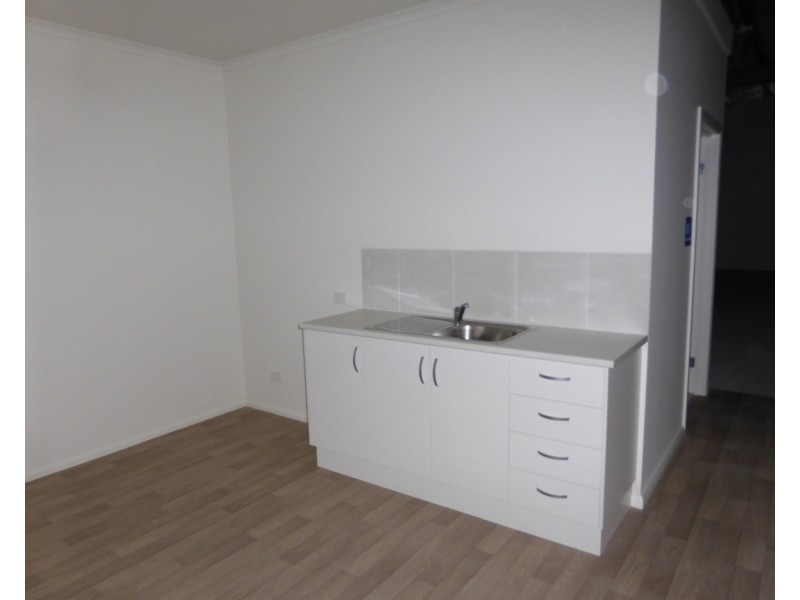 67 Langtree Avenue, Mildura VIC 3500