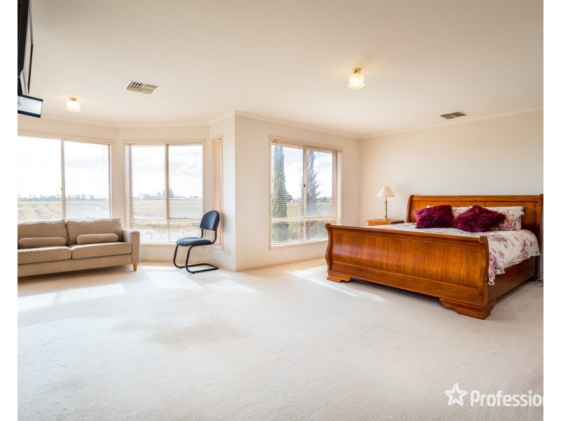 30 Yelta Road North, Merbein VIC 3505