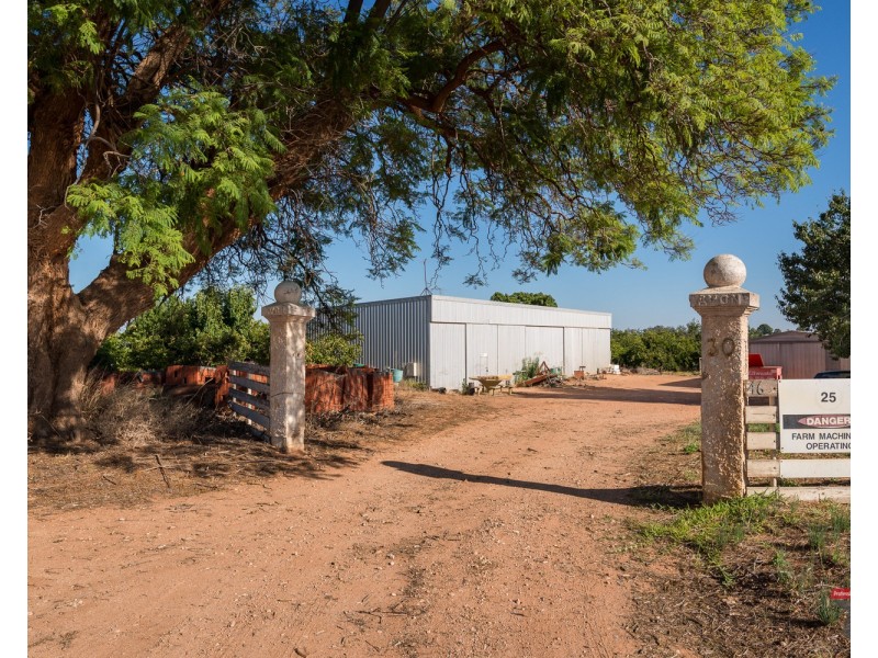 30 Yelta Road North, Merbein VIC 3505