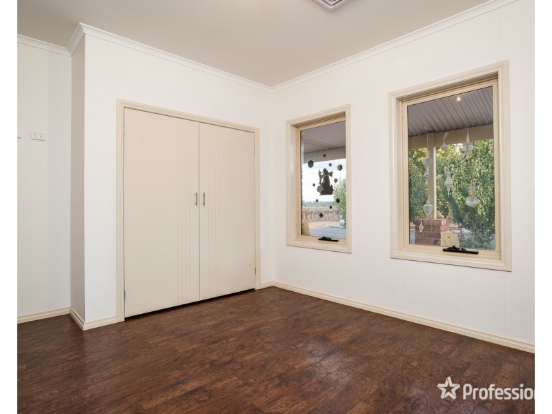 13 Summer Drive, Buronga NSW 2739