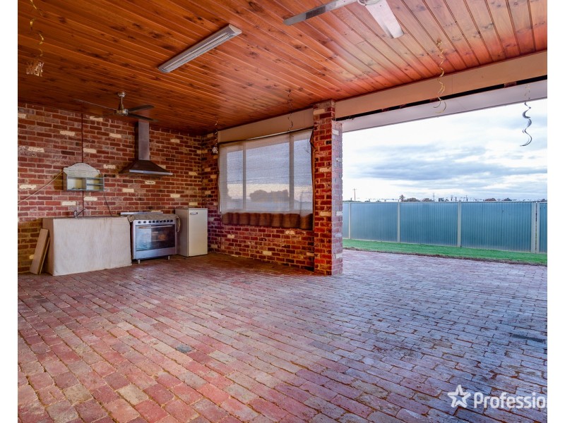 13 Summer Drive, Buronga NSW 2739