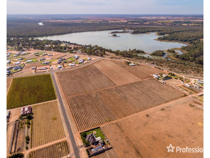 Lot 2/818 Cureton Avenue, Irymple VIC 3498