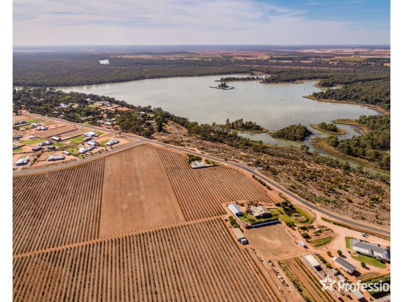 Lot 2/818 Cureton Avenue, Irymple VIC 3498