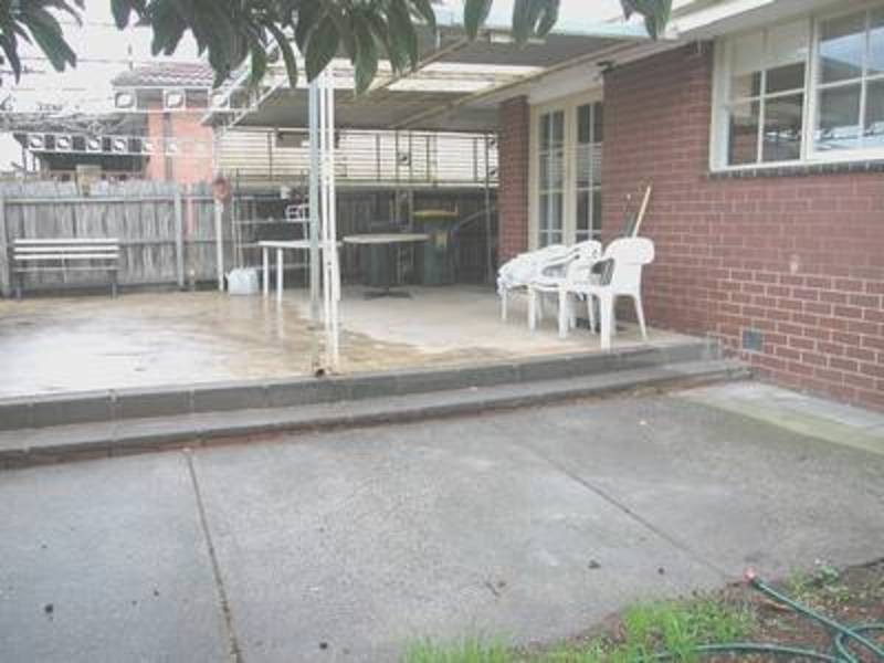 17 Brentwood Avenue, Lalor VIC 3075