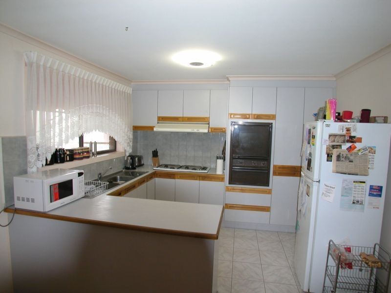 13 Golflinks Drive, Mill Park VIC 3082