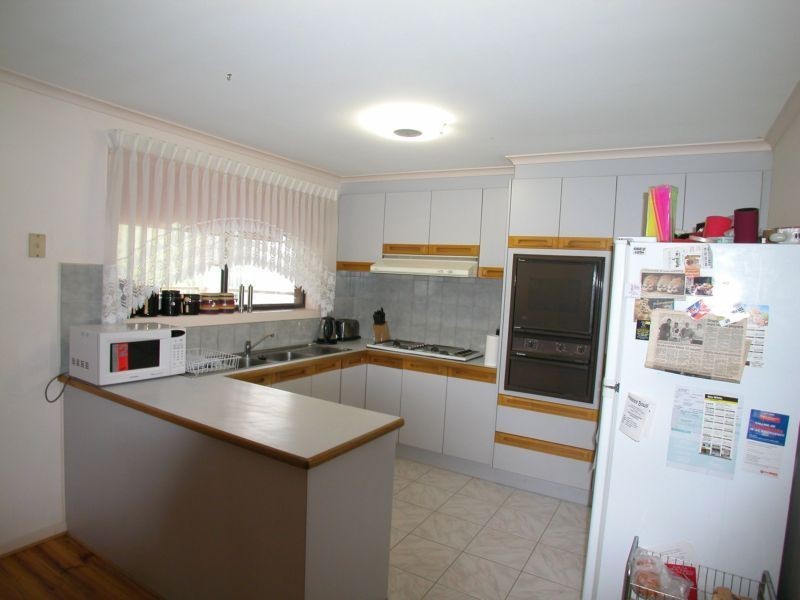 13 Golflinks Drive, Mill Park VIC 3082