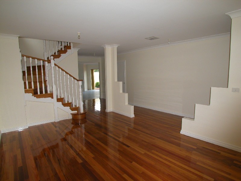 127a Woolnough Drive, Mill Park VIC 3082