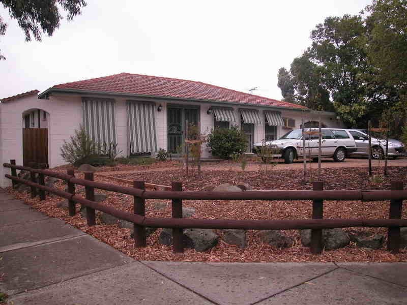 9 Higgs Avenue, Mill Park VIC 3082