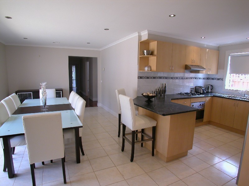 19 Tennyson Circuit, Mill Park VIC 3082