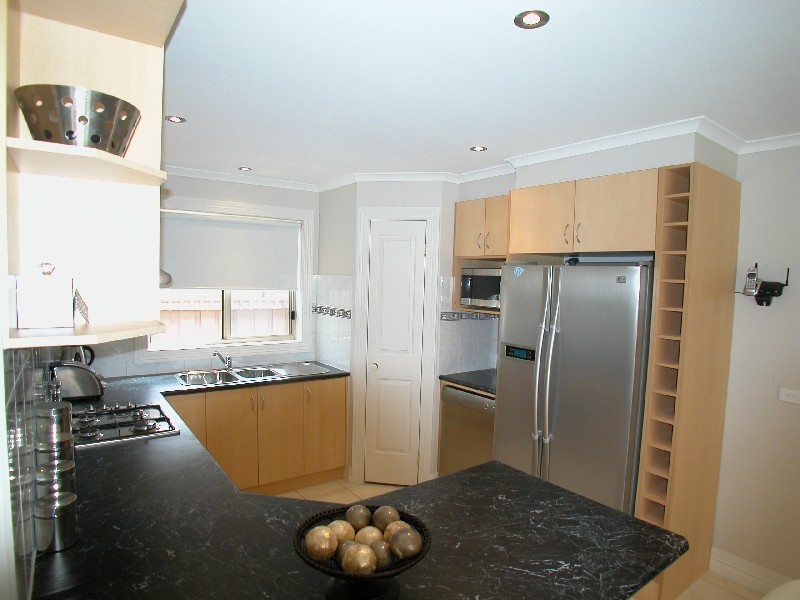 19 Tennyson Circuit, Mill Park VIC 3082