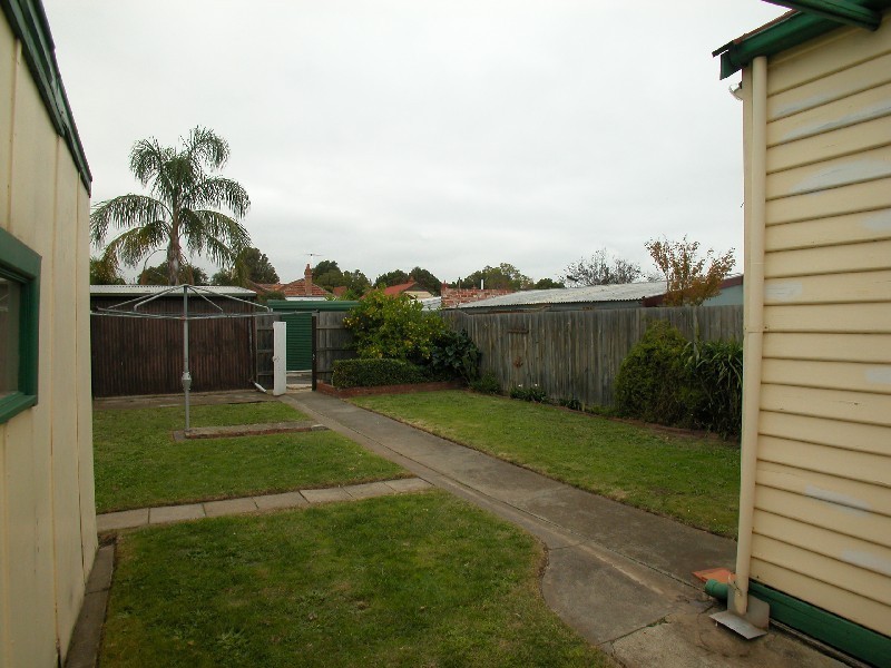 24 William Street, Preston VIC 3072