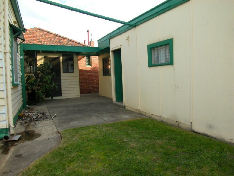 24 William Street, Preston VIC 3072