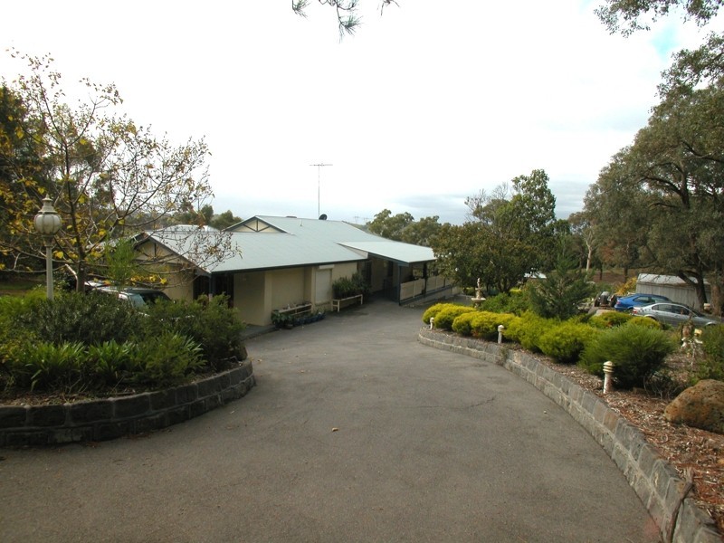 182 Yan Yean Road, Plenty VIC 3090