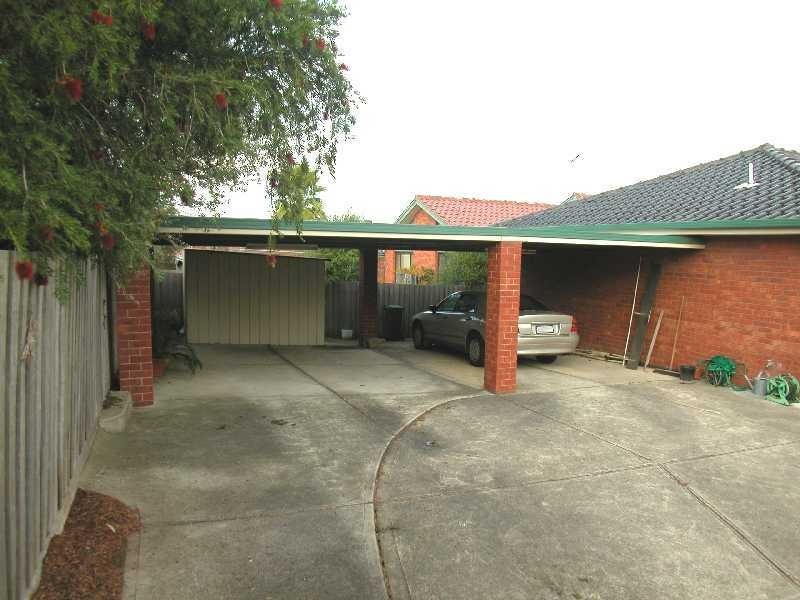 50 Kingston Town Crescent, Mill Park VIC 3082