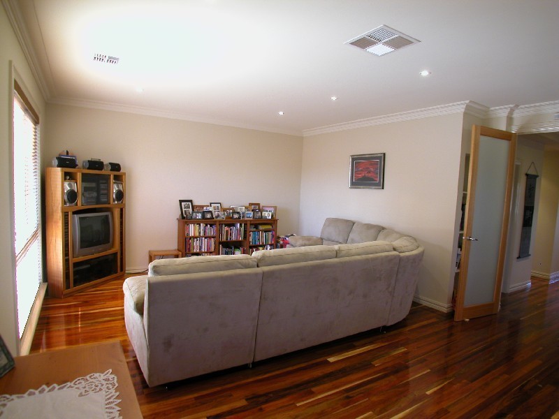 20 Lynch Avenue, Bundoora VIC 3083