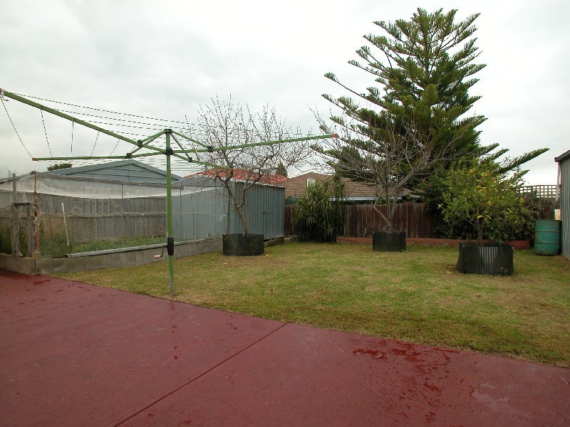 2 Manuka Court, Mill Park VIC 3082