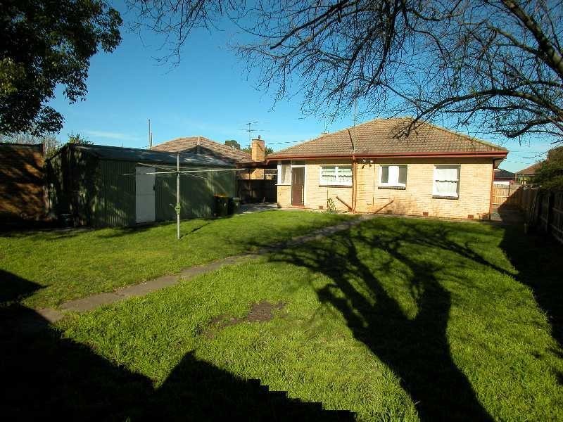 2 Lyking Street, Pascoe Vale VIC 3044