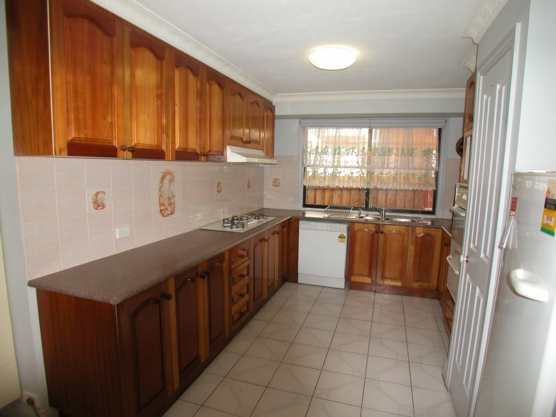 20 Ester Drive, Mill Park VIC 3082