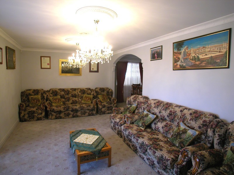 20 Ester Drive, Mill Park VIC 3082