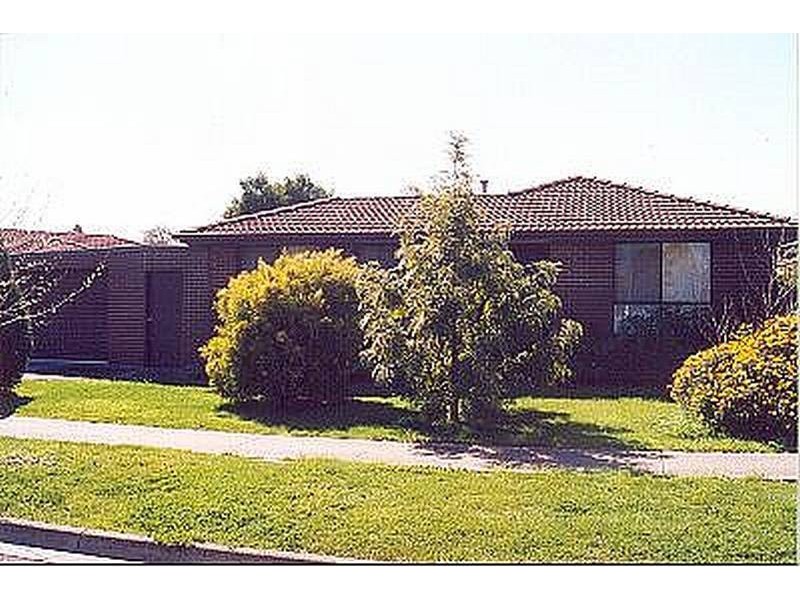 28 Konrads Crescent, Mill Park VIC 3082