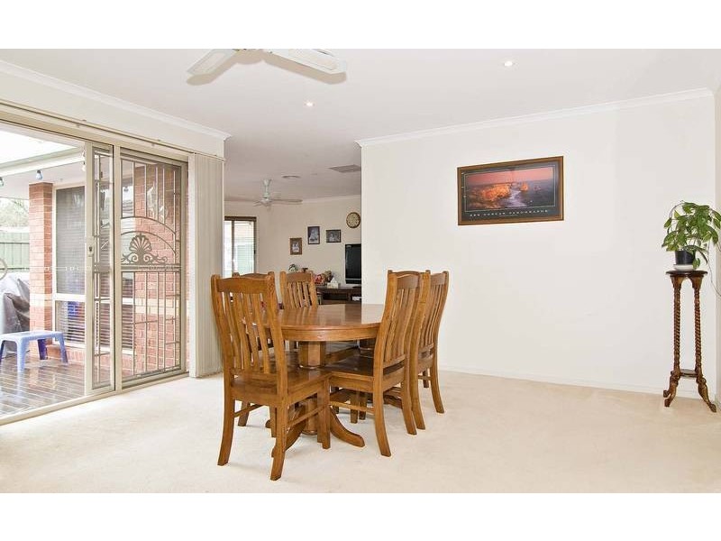 15 Natanya Way, Kilsyth VIC 3137