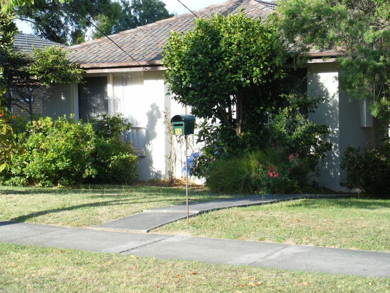 15 Balmoral Street, Kilsyth VIC 3137