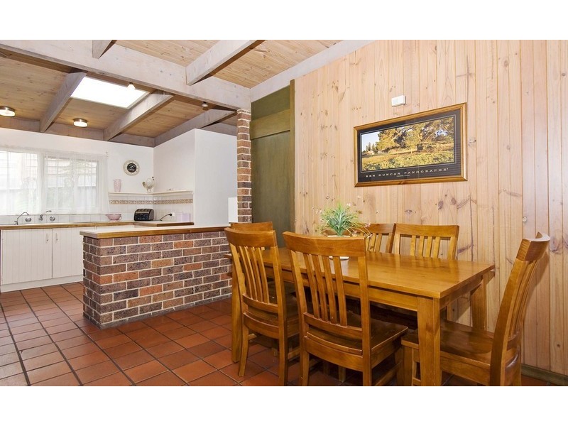 4 Douglas Parade, Croydon VIC 3136