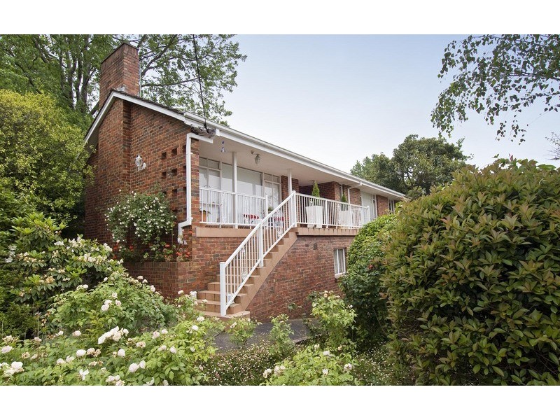 16 Alto Avenue, Croydon VIC 3136