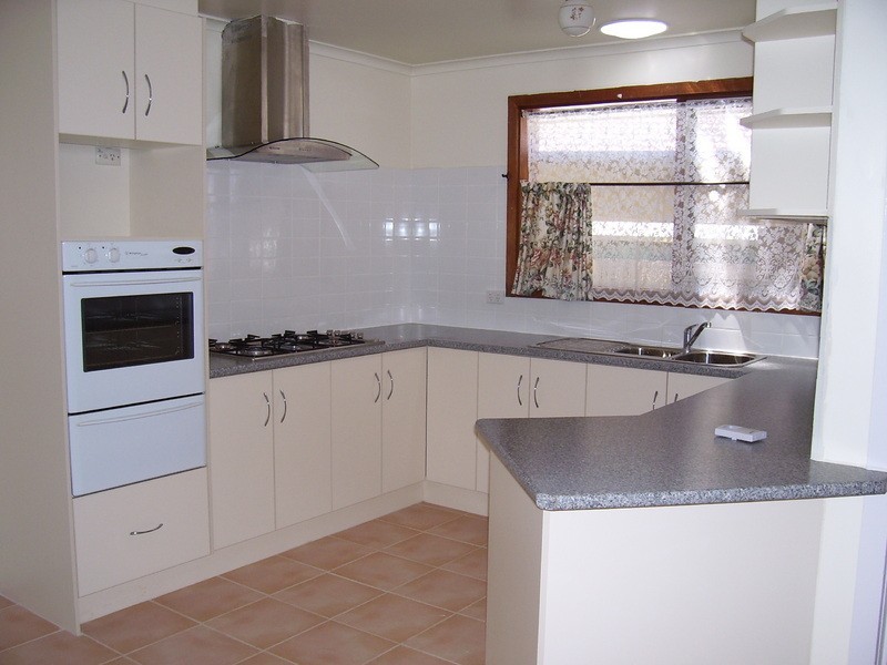 24 Belinda Close, Kilsyth VIC 3137