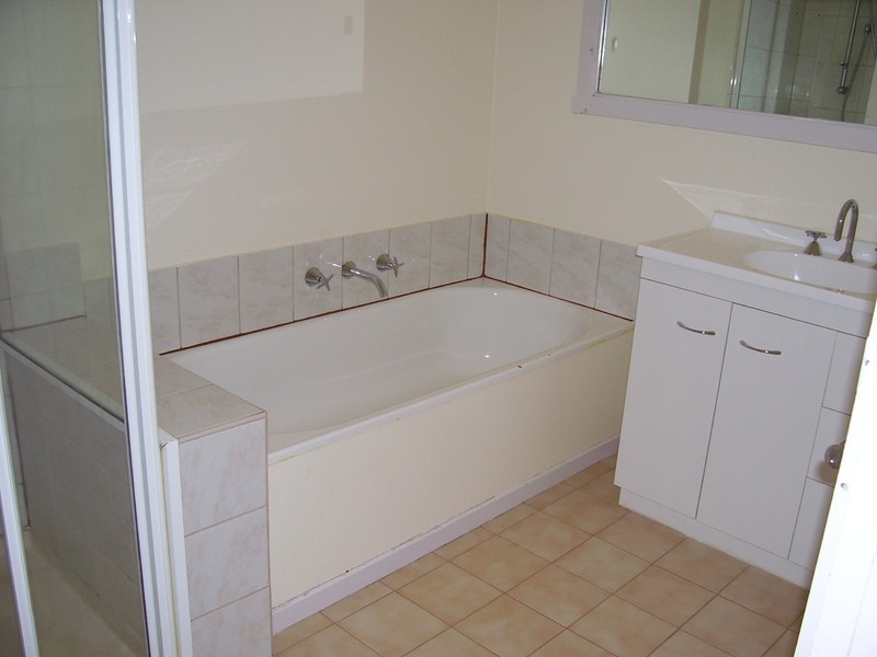 24 Belinda Close, Kilsyth VIC 3137