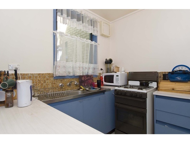 8/8-12 Landale Avenue, Croydon VIC 3136