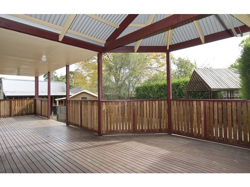 22 Binbrook Drive, Croydon VIC 3136