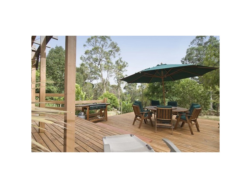 7 Greenwood Lane, Mooroolbark VIC 3138
