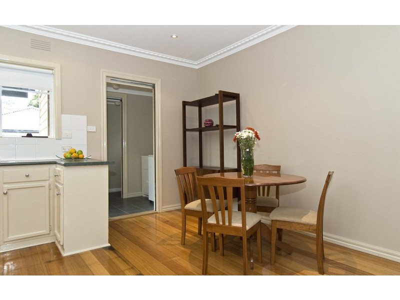 1/60 Blazey Road, Croydon South VIC 3136
